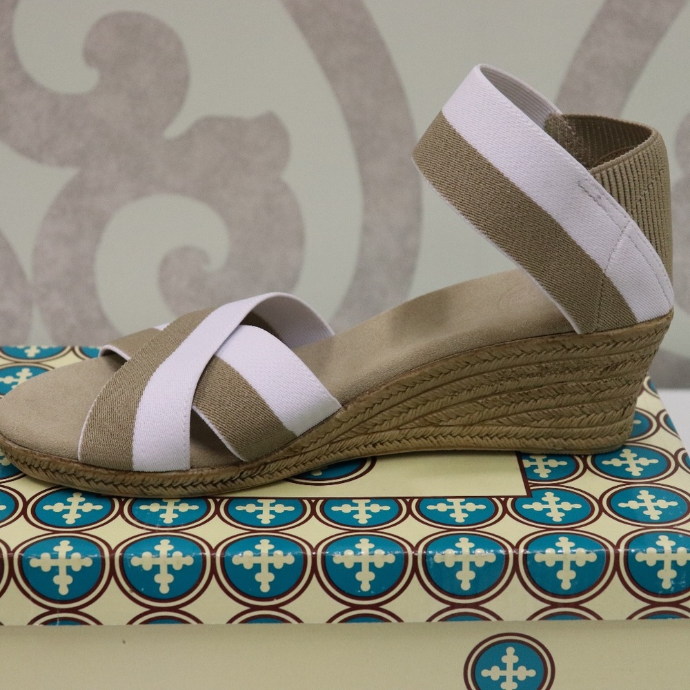 Charleston Shoe Co. Wedge Cannon White Linen NIB